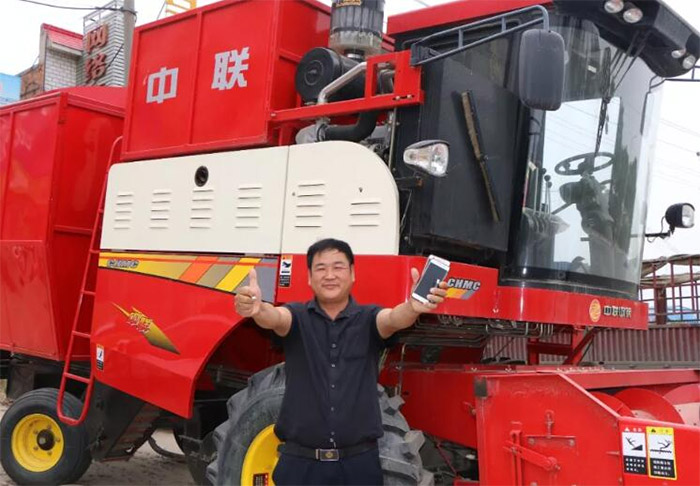 南陽陳先生采購鄭州中聯(lián)4HZJ-2500自走式花生撿拾收獲機(jī) 2-2.jpg