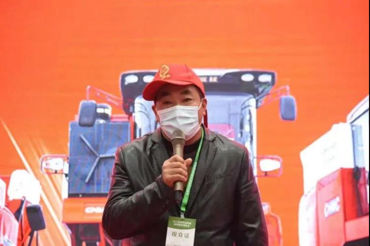 鄭州中聯(lián)農(nóng)機(jī)用戶俱樂部成立