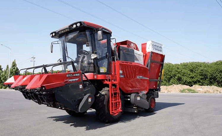 三十年老機手談選玉米收割機訣竅：回本快、服務好 (圖3)